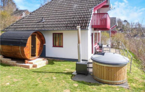 Three-Bedroom Holiday home with Lake View in Kirchheim/Hessen